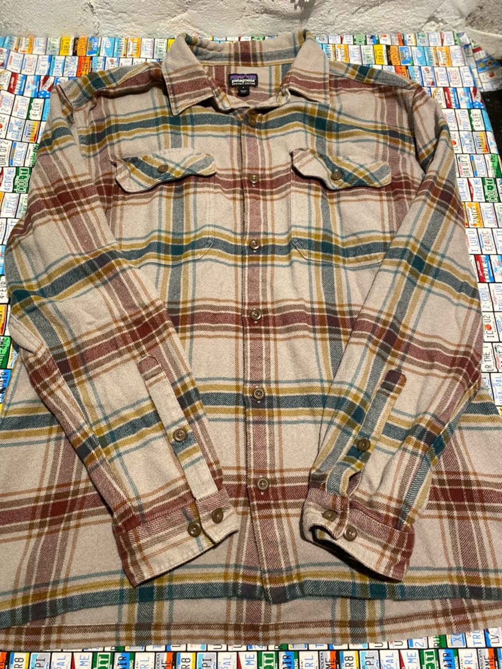 Patagonia Organic Cotton Fjord Flannel Button Shirt Mens L . Long Sleeve 53947